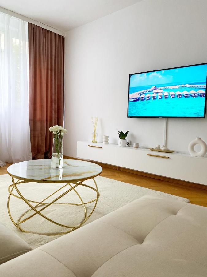 Timisoara Central Apartament Apartment Ngoại thất bức ảnh